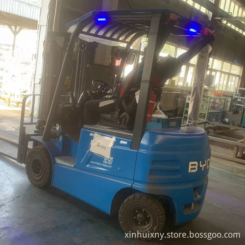 Nuovo carrello elevatore energetico per il trasporto del carrello elevatore personalizzato Pure Electric Blade Battery BYD